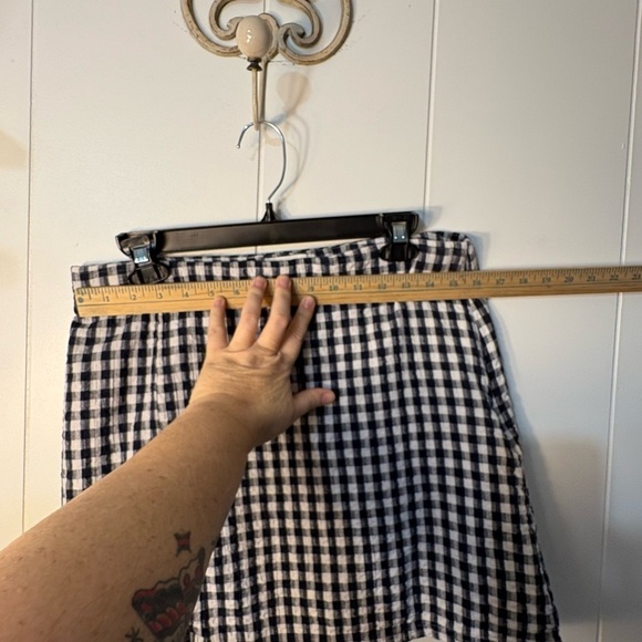 American Eagle Outfitters Navy and White Gingham Plaid Mini Skirt Size Large - Picture 5 of 8